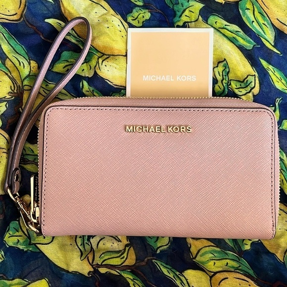 Brand New Michael Kors Genuine Leather Zip Around Wristlet Wallet Phone Holder - Picture 1 of 16